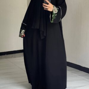 1756410983 l 3.jpg