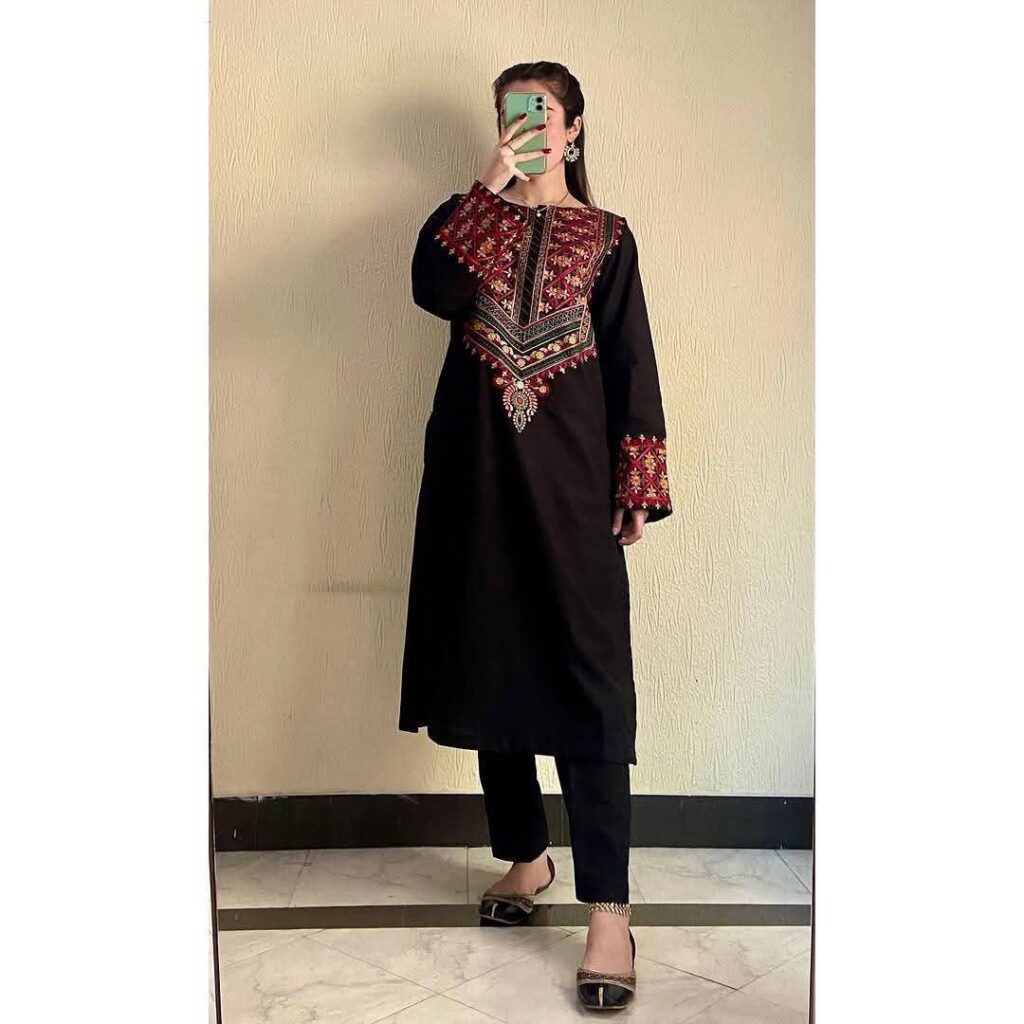 1763965096 l 3.jpg
